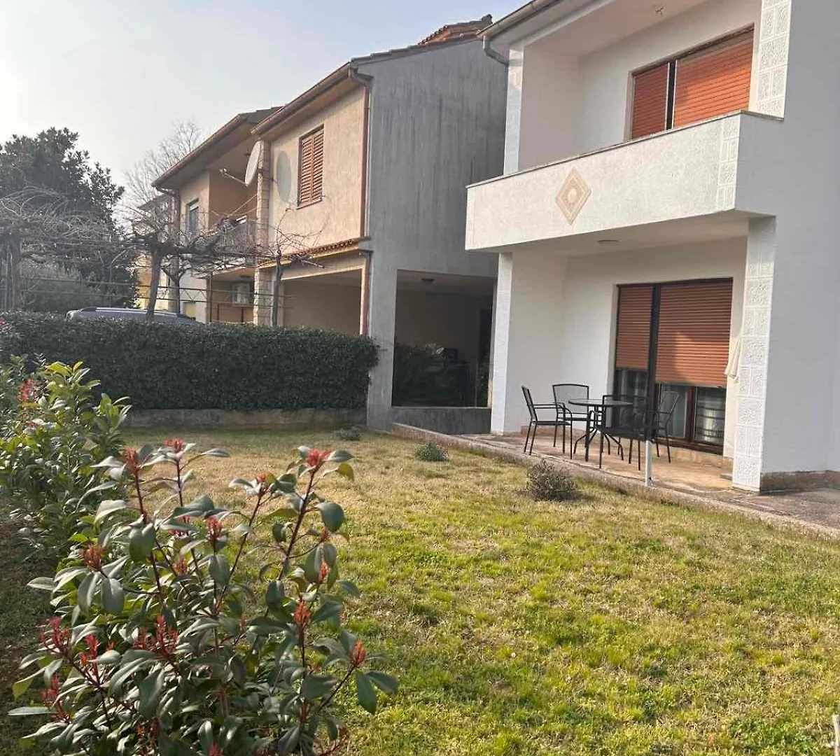 Apartamento Apartman Grzic Pula